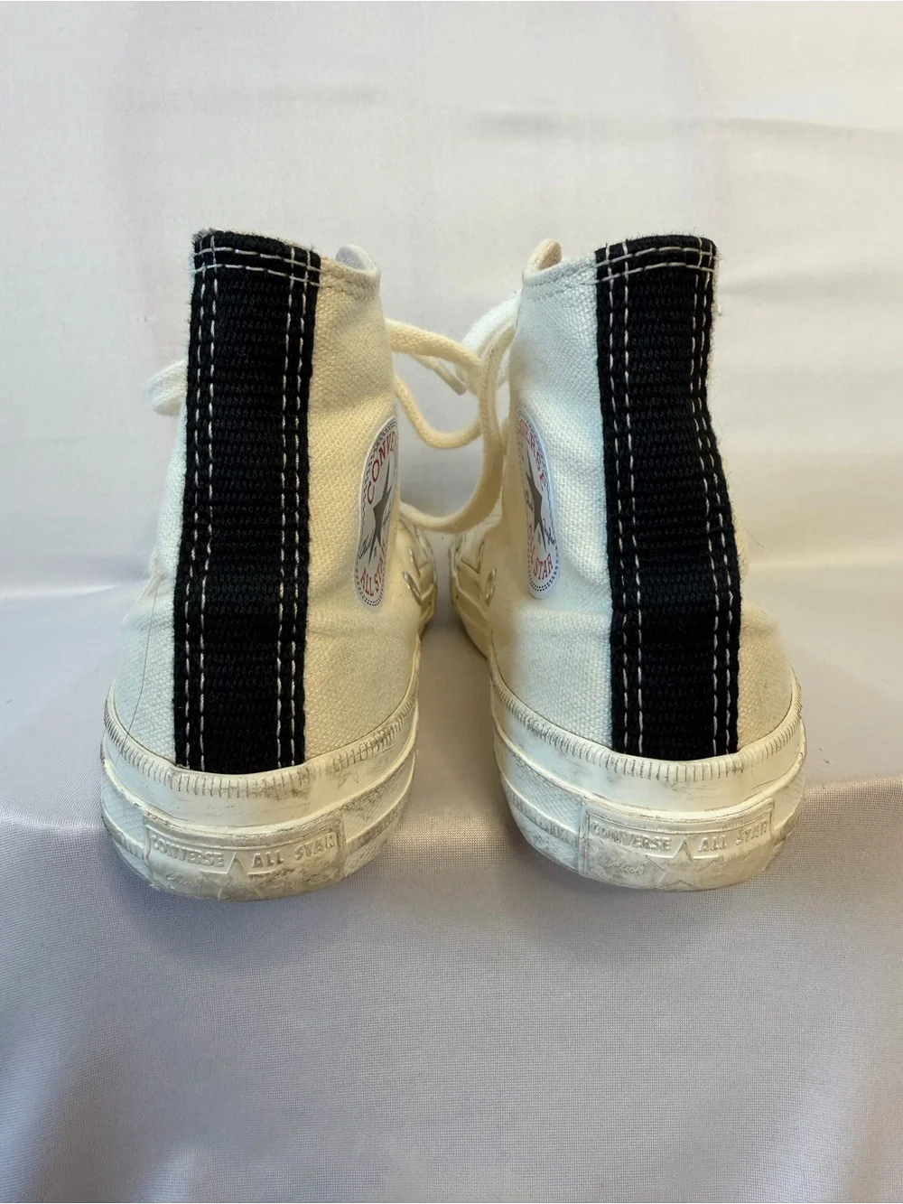 Cream Comme des Garçons PLAY x Converse Chuck kids size 13